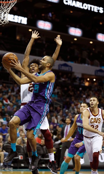 Lamb scores 19, Hornets rout Cavaliers 126-94